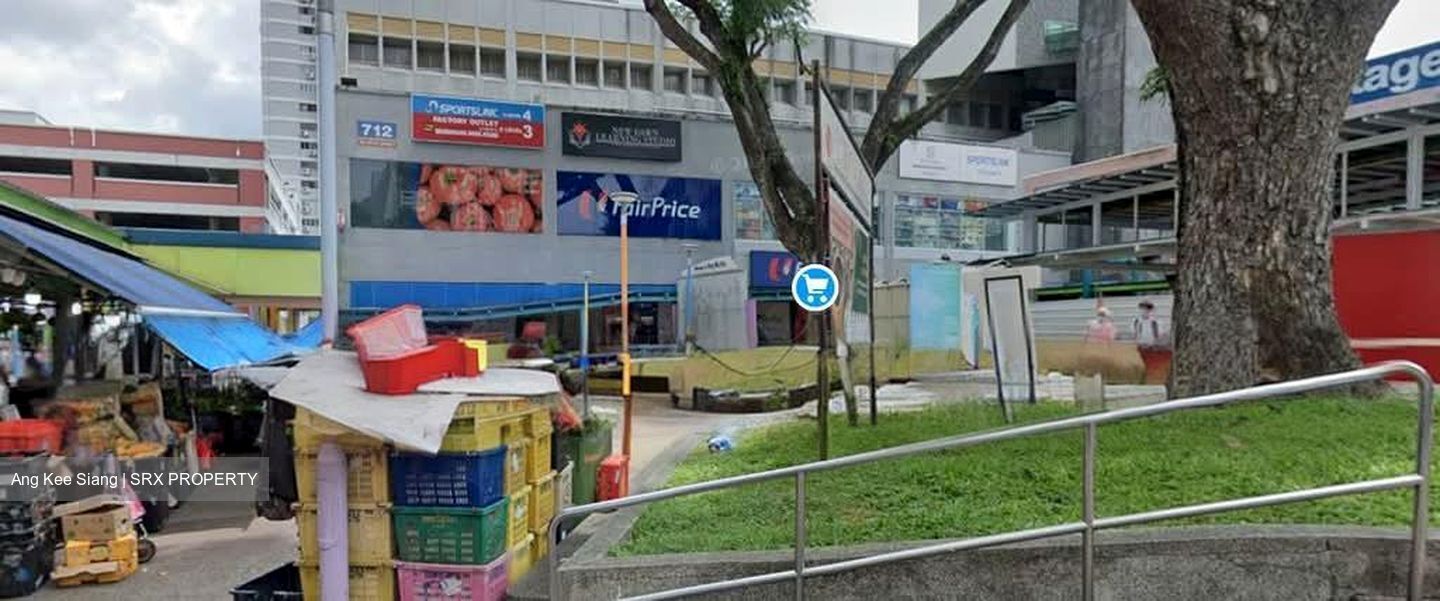Ang Mo Kio Avenue 8 (D20), Shop House #558132771